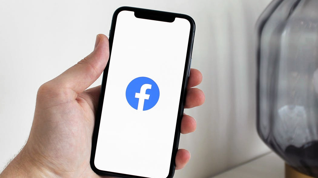 Skuteczna reklama na Facebooku tło