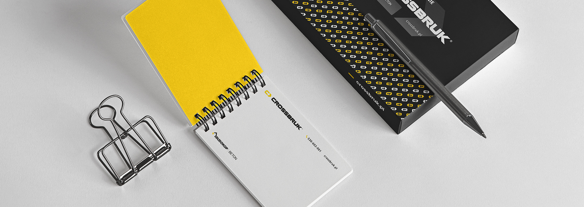 system identyfikacji wizualnej Identyfikacja wizualna marki Crossbruk tło