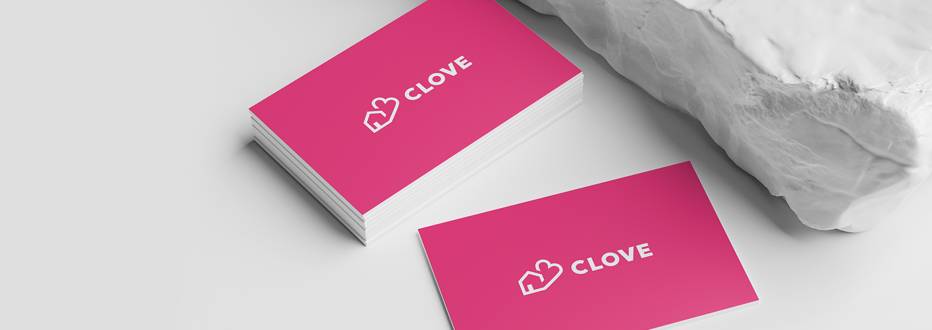 logo Proste, ale też nieoczywiste logo Clove tło