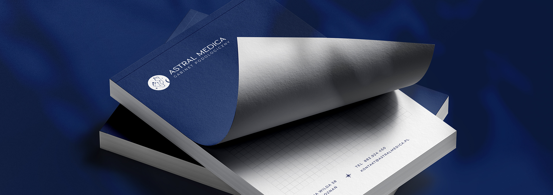 logo Astral Medica tło