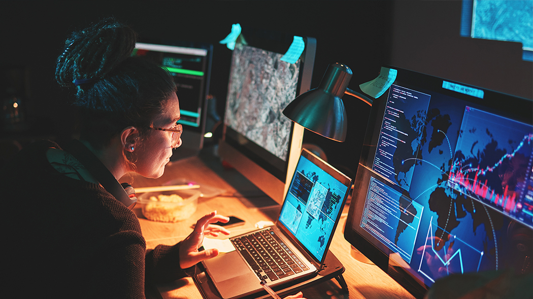 Kobiety w IT. Rozwój i determinacja tło