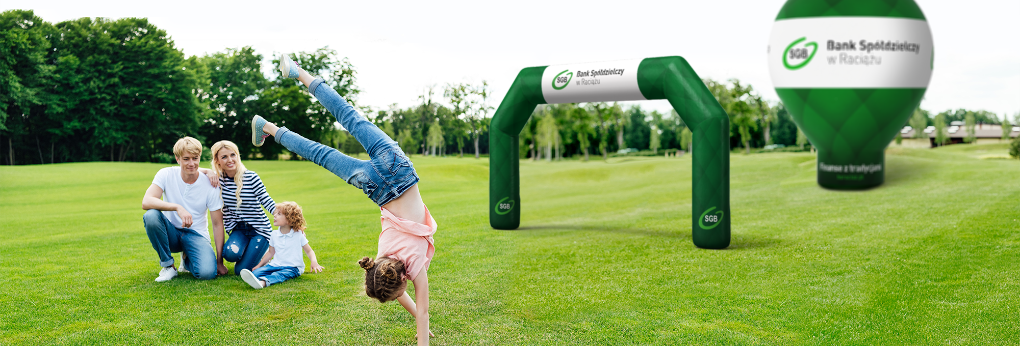 flaga BS Raciąż – reklama zewnętrzna tło